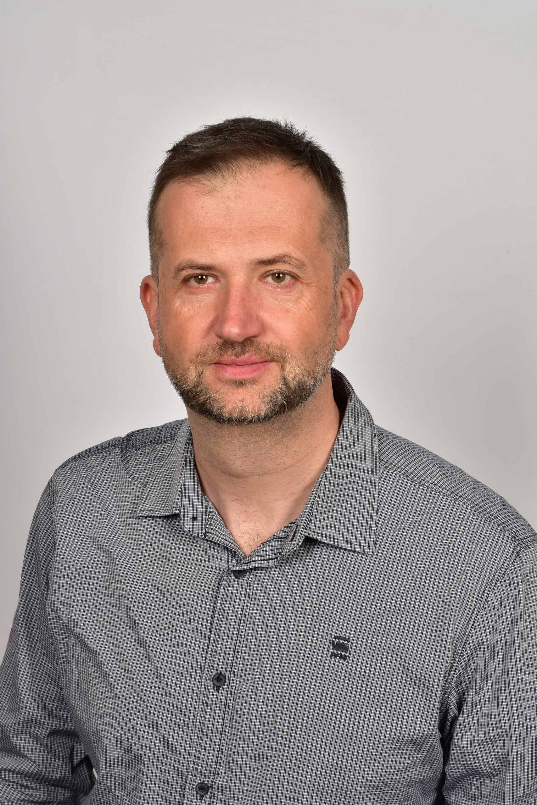 peter.klecka
